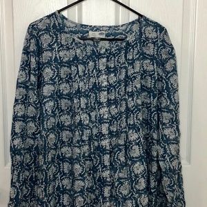 Old navy blouse